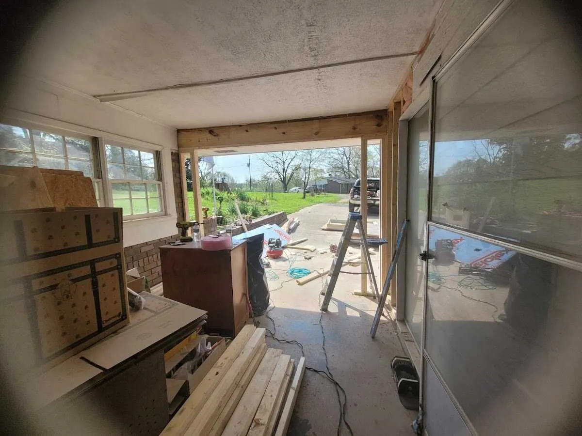 Air movers and dehumidifier for Drying & Dehumidification in Big Stone Gap